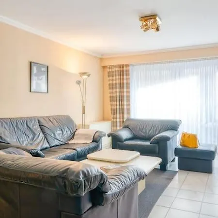 Apartman Cozy 4 Person Retreat Near Beach