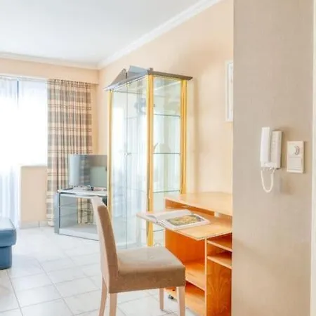 Cozy 4 Person Retreat Near Beach Blankenberge