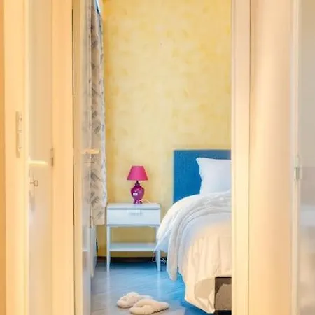 Cozy 4 Person Retreat Near Beach Apartman Blankenberge