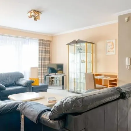 Cozy 4 Person Retreat Near Beach Blankenberge